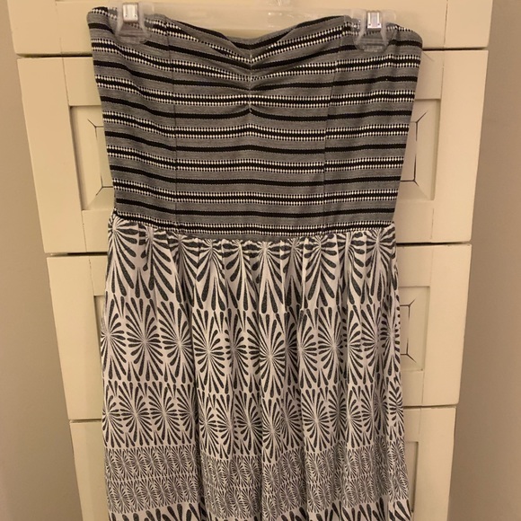 Mini Strapless Roxy Dress - Picture 2 of 2